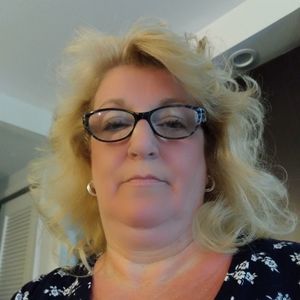 Meet your Posher, Liz